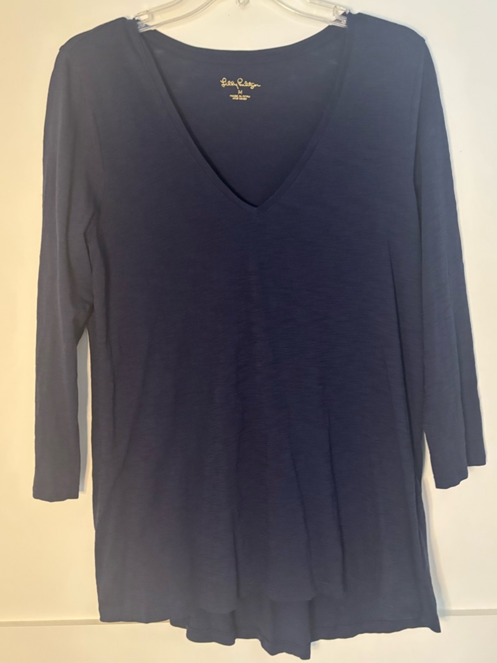 Lilly Pulitzer Women's Navy V-Neck Long Sleeve Top size medium - Picture 2 of 5
